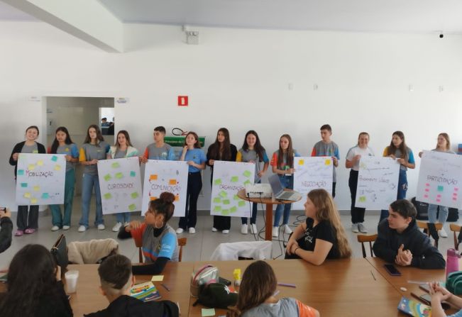 Cooperativa Escolar participa de encontro regional em Candelária