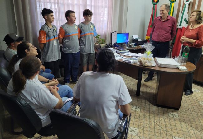 MUNICÍPIO RECEBE VISITA DE LAGOÃO